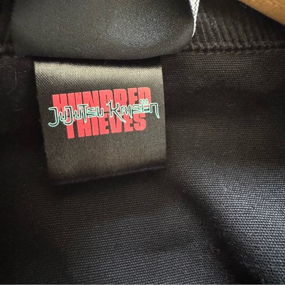NWT 100 Thieves x Jujutsu Kaisen Gray Black Jacket size XXL Unisex - Picture 10 of 12